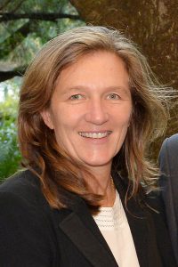 Photo of Dr Elizabeth Davis